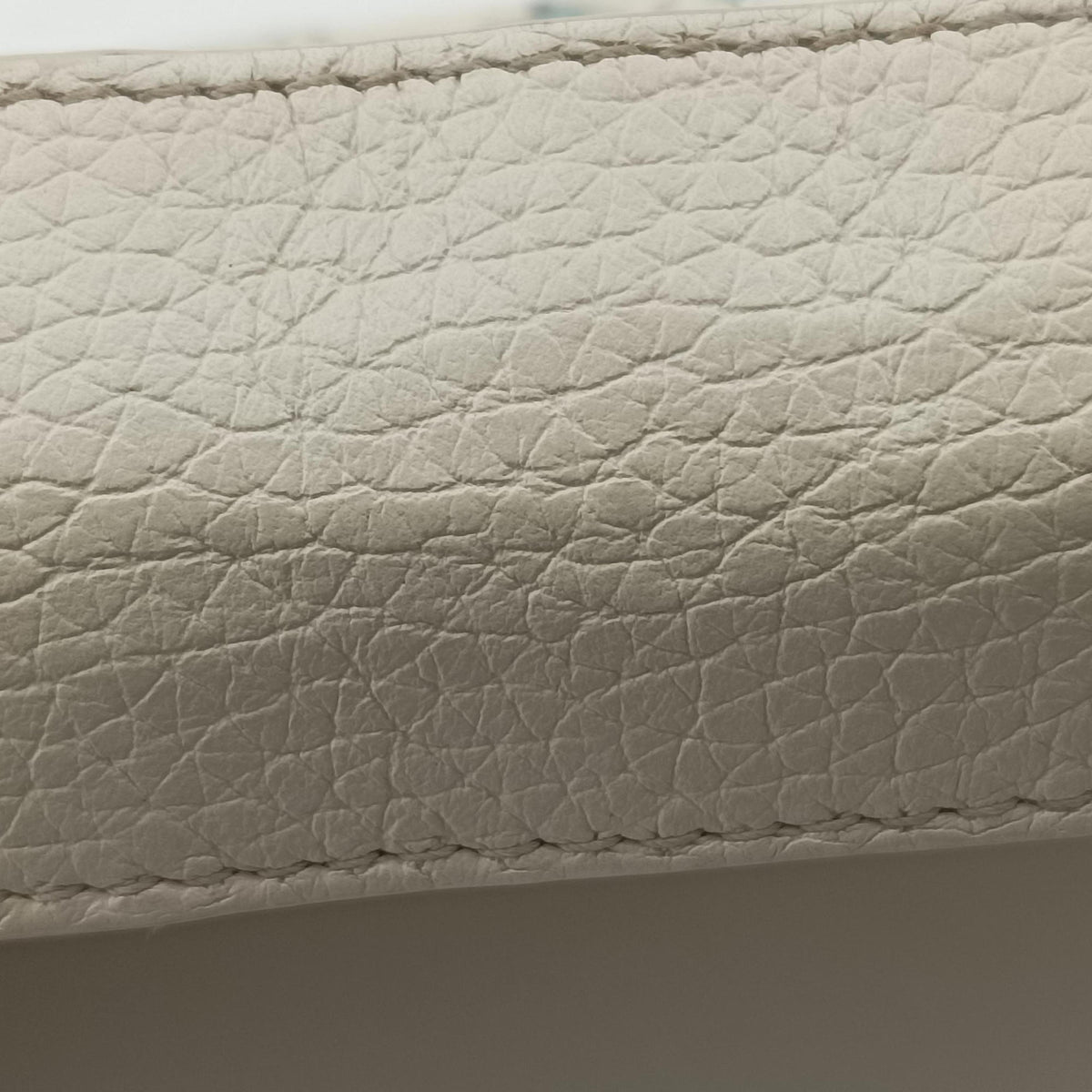 Pre-owned Louis Vuitton Soft Trunk LV Friends White x Multicolor Monogram Taurillon M80146 shoulderbag | stylenewstar