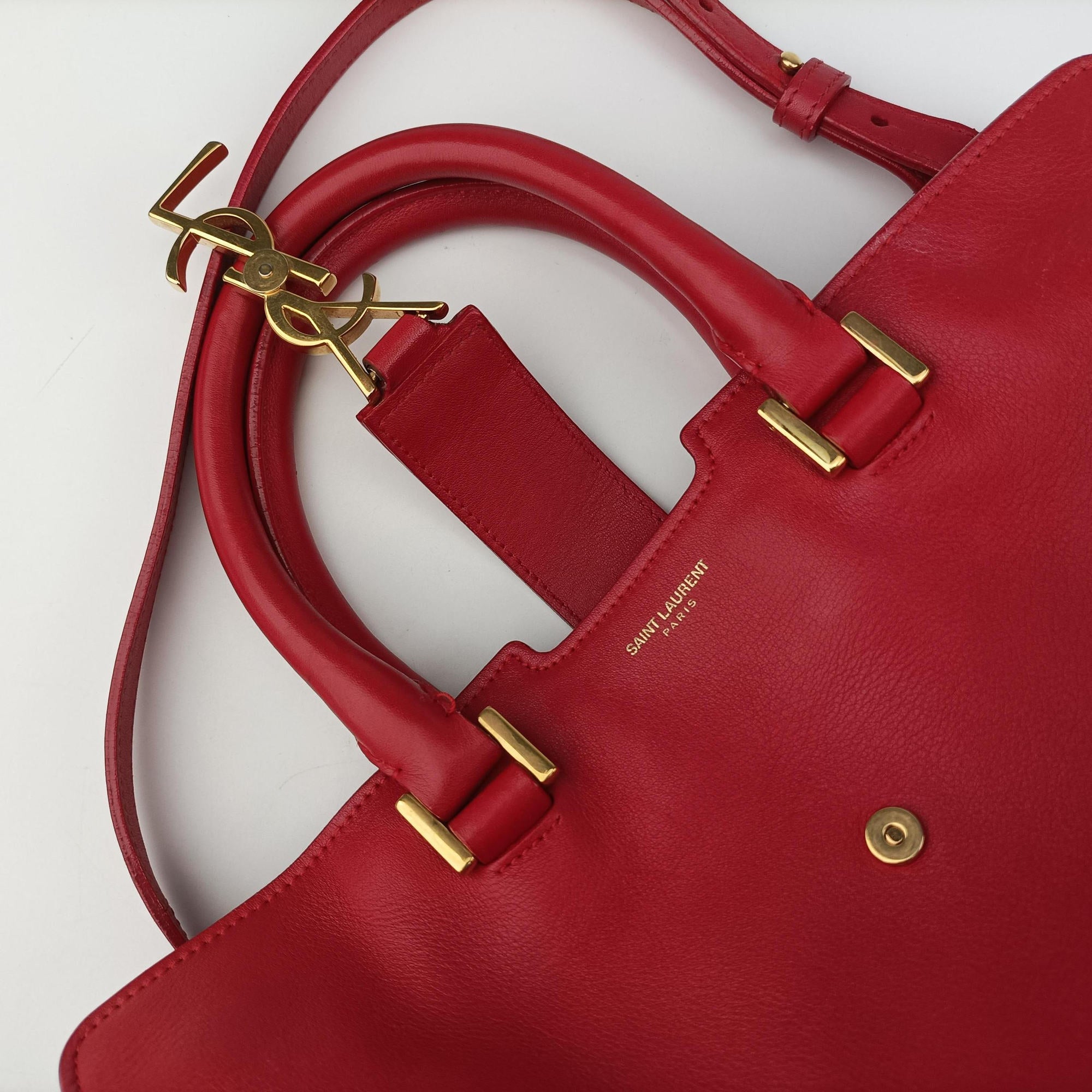 Pre-owned Yves Saint Laurent Baby Cabas Red Leather 394461 shoulderbag | stylenewstar