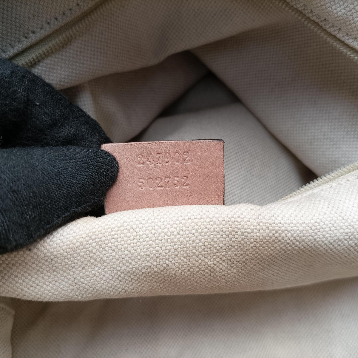 Pre-owned Gucci Sukey Beige Canvas×Leather 247902 shoulderbag | stylenewstar