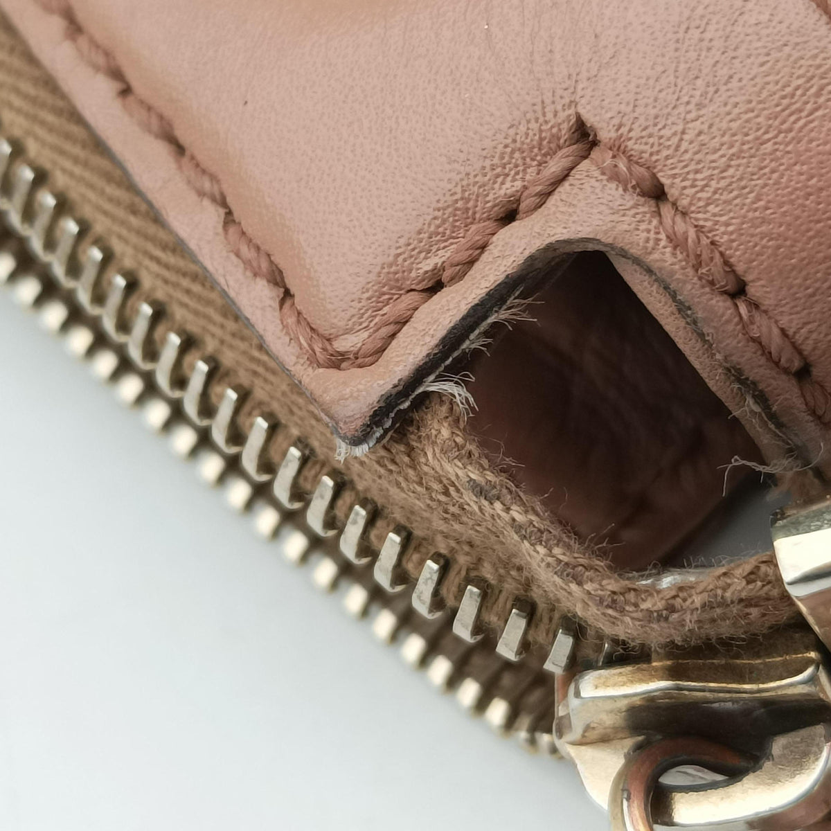 Pre-owned Gucci Sukey Beige Canvas×Leather 247902 shoulderbag | stylenewstar