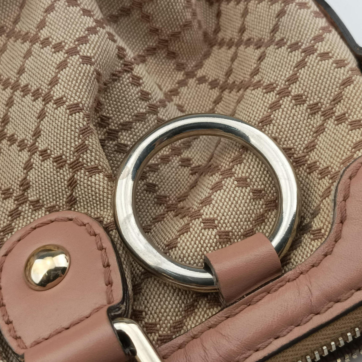 Pre-owned Gucci Sukey Beige Canvas×Leather 247902 shoulderbag | stylenewstar