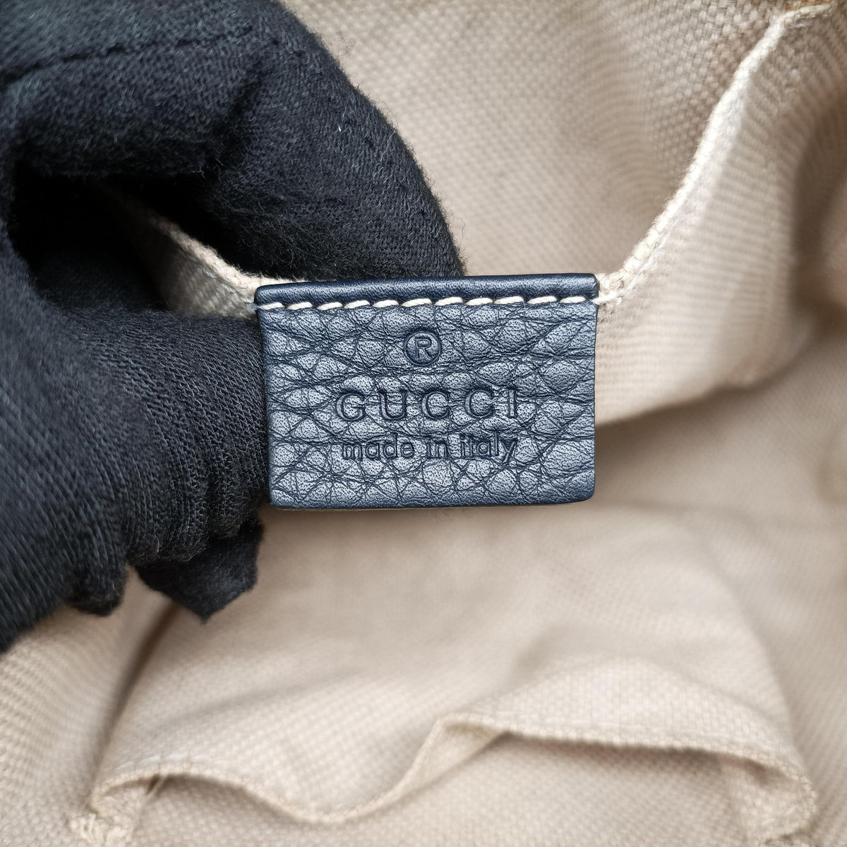 Pre-owned Gucci Soho Navy Leather 308364 shoulderbag | stylenewstar