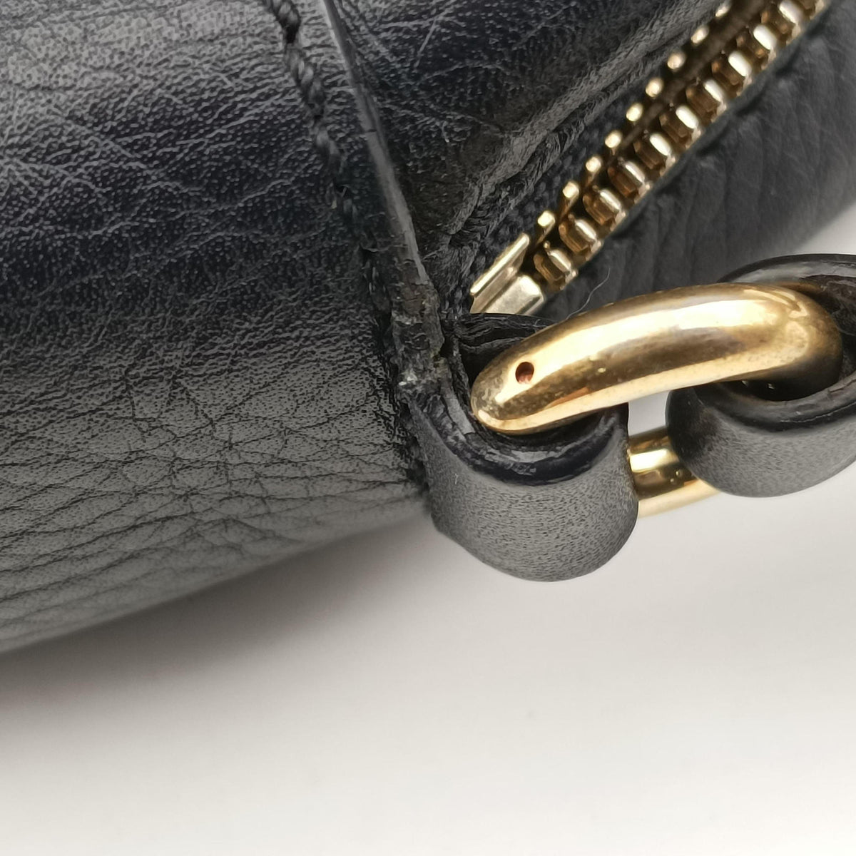 Pre-owned Gucci Soho Navy Leather 308364 shoulderbag | stylenewstar