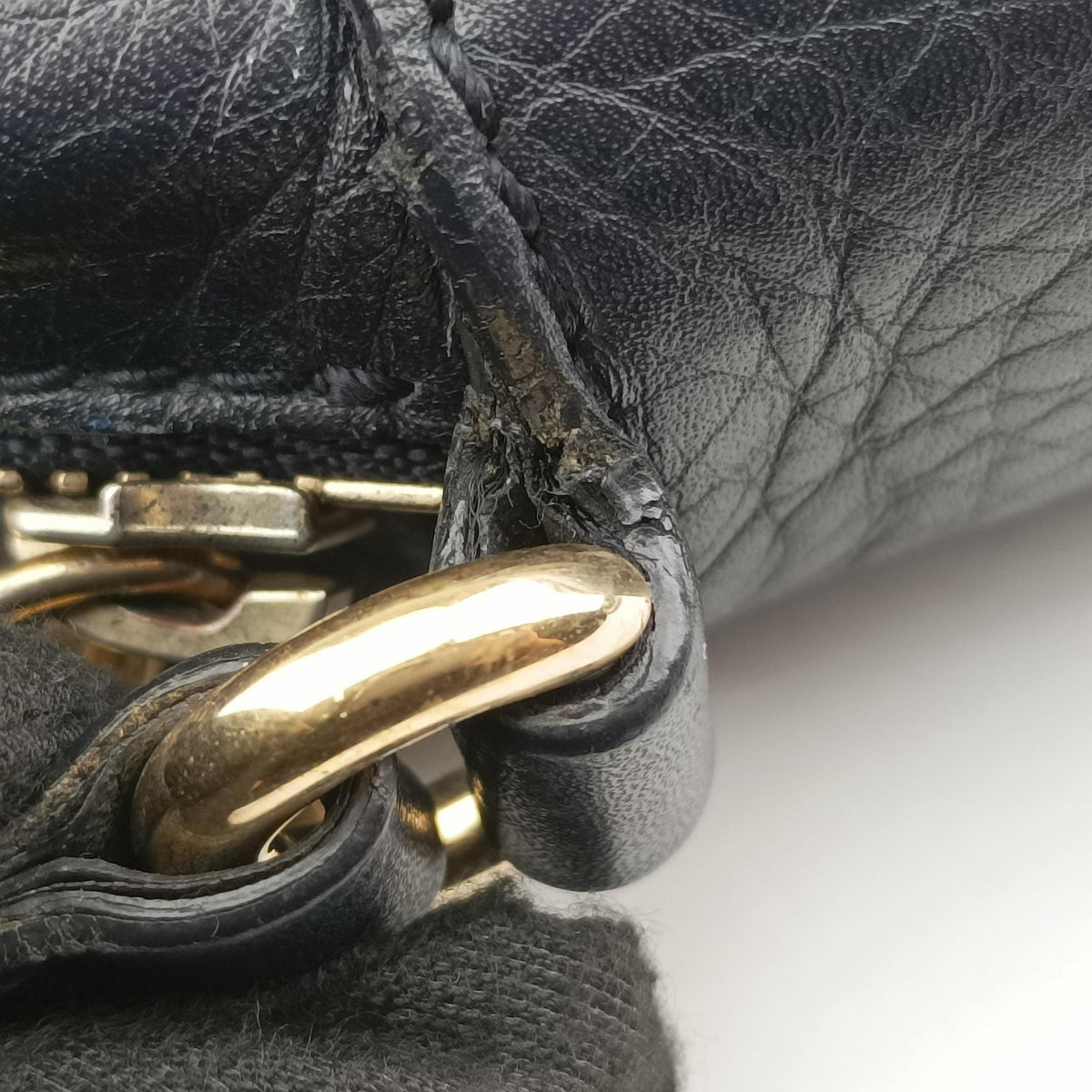 Pre-owned Gucci Soho Navy Leather 308364 shoulderbag | stylenewstar