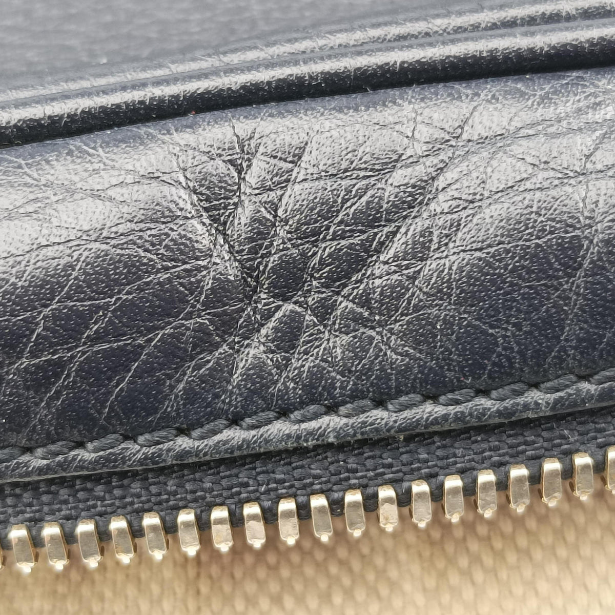 Pre-owned Gucci Soho Navy Leather 308364 shoulderbag | stylenewstar