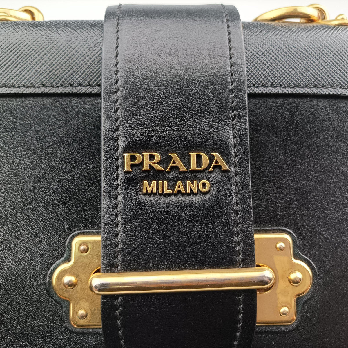 Vintage Prada Pionniere Black leather 1BH056 shoulderbag | stylenewstar