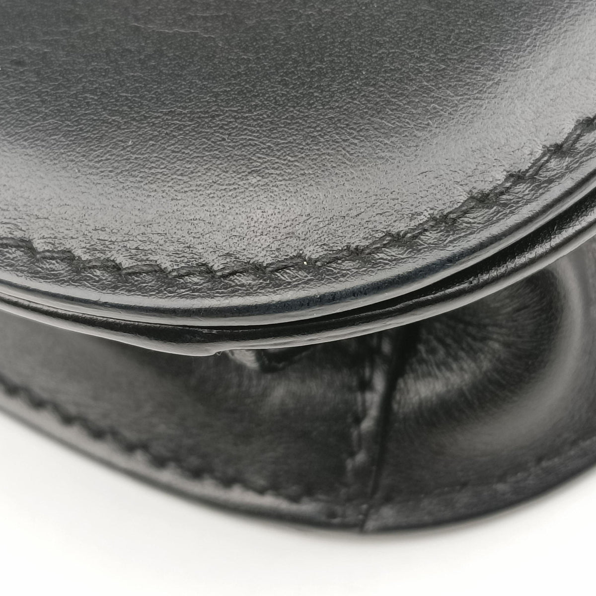 Vintage Prada Pionniere Black leather 1BH056 shoulderbag | stylenewstar
