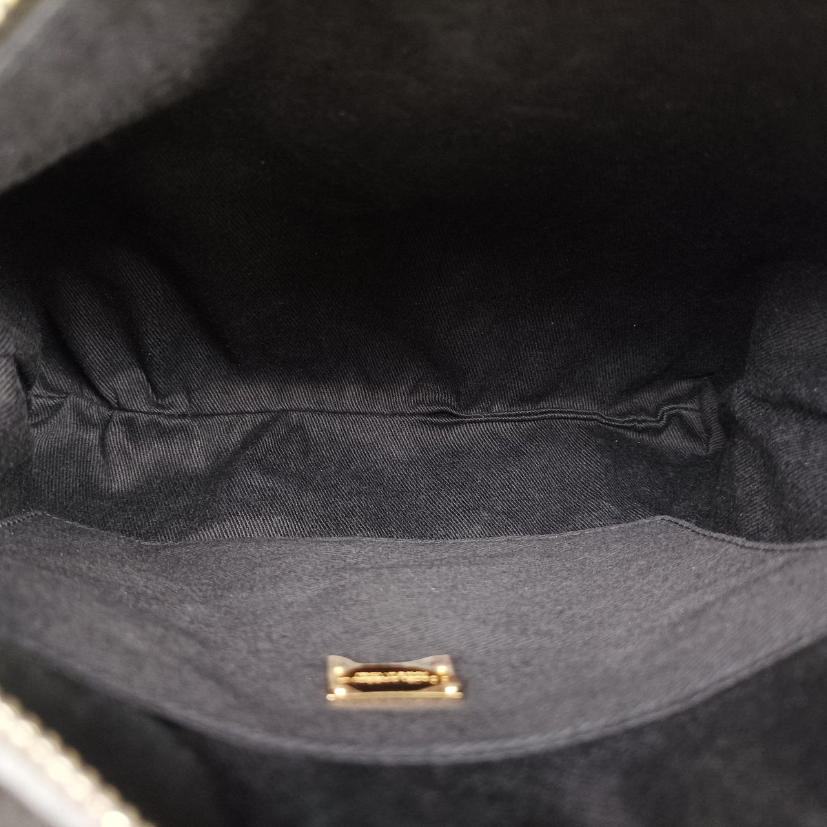 Secondhand Dolce & Gabbana Family Patch Black Leather  shoulderbag | stylenewstar