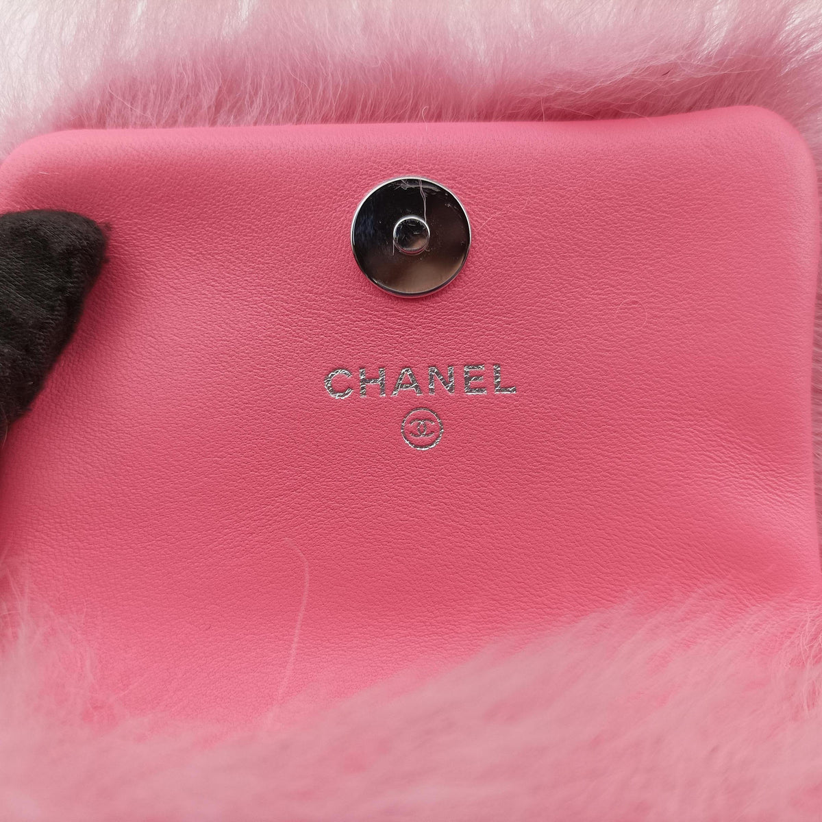 Vintage Chanel CC Hook Card Holder Pink Shearling AP2397 handbag | stylenewstar