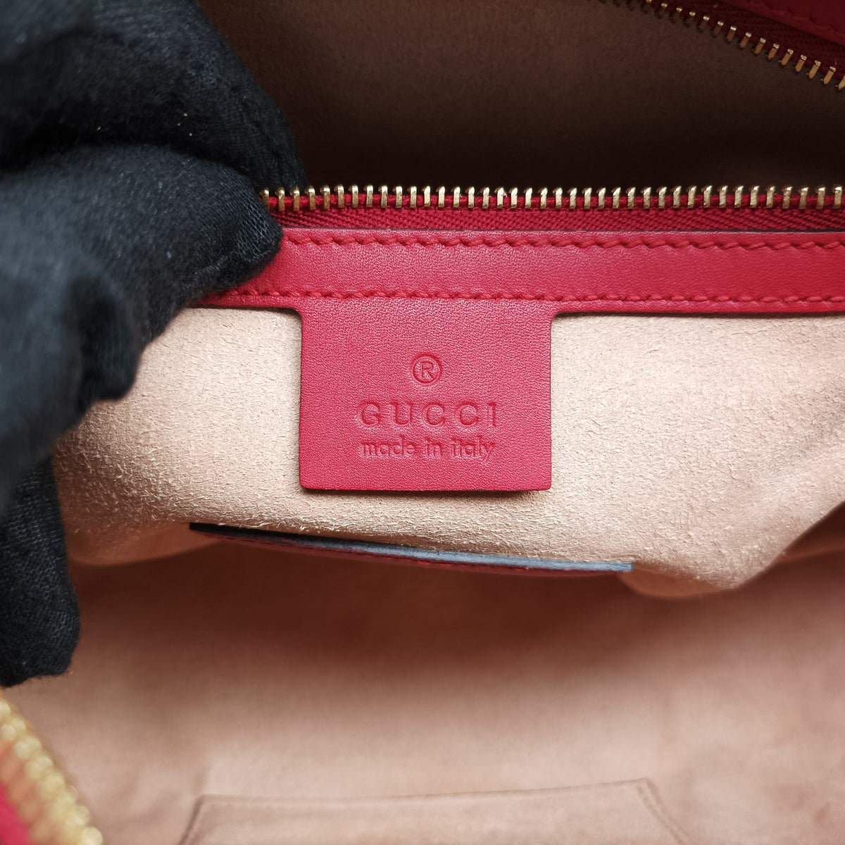 Vintage Gucci GG SUPREME Heart Embroidered Beige x Multicolour PVC coated canvas×Leather 409529 shoulderbag | stylenewstar