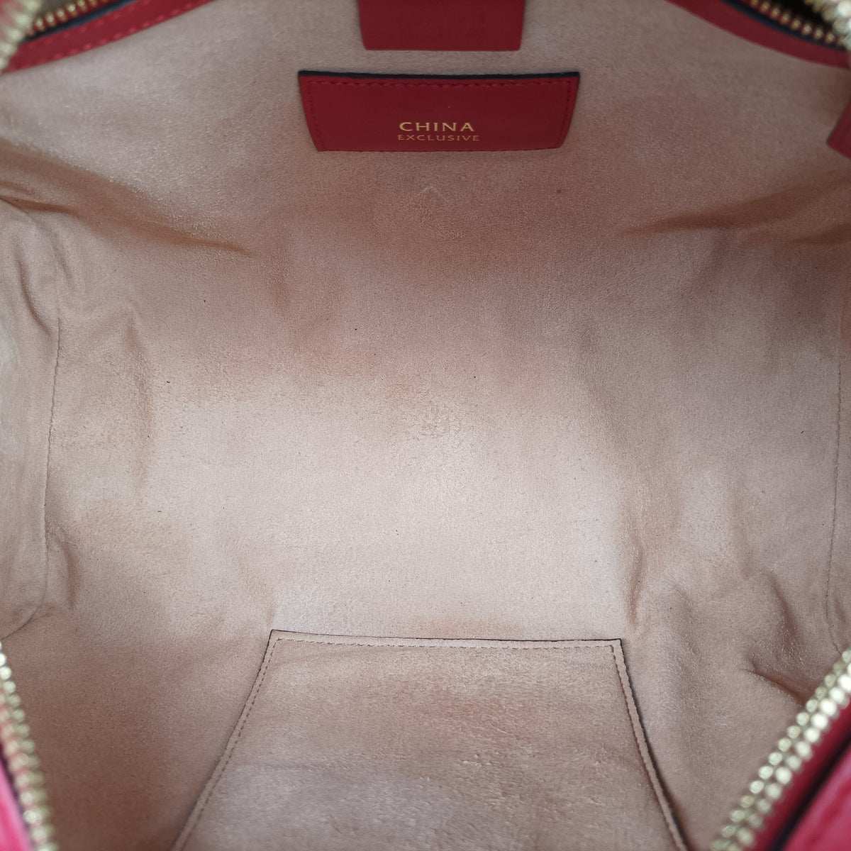 Vintage Gucci GG SUPREME Heart Embroidered Beige x Multicolour PVC coated canvas×Leather 409529 shoulderbag | stylenewstar