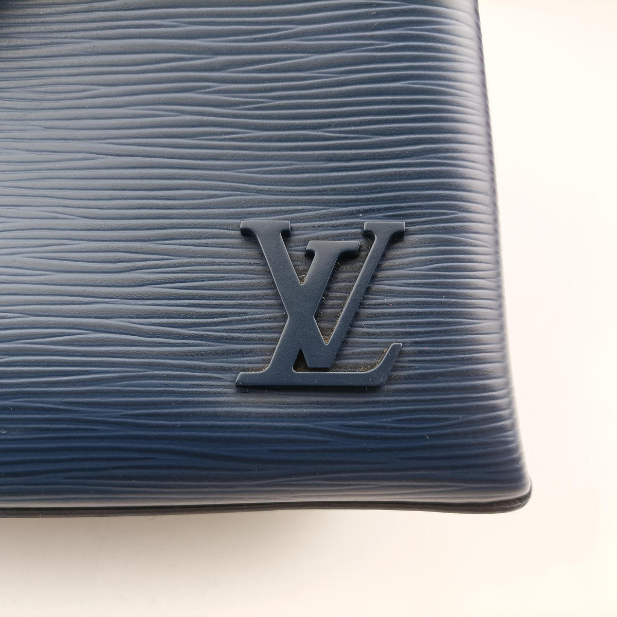 Pre-owned Louis Vuitton Clevertal PM Indigo x Coquelicot Epi M53512 shoulderbag | stylenewstar