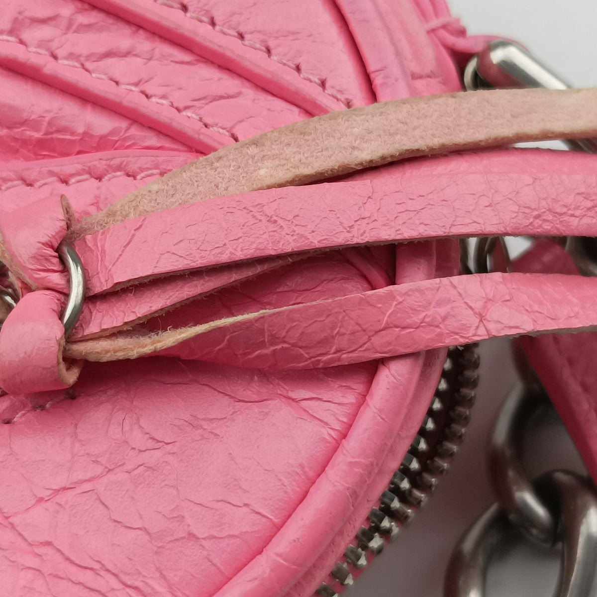 Pre-owned Balenciaga Le Cagole Heart Mini Pink lambskin  shoulderbag | stylenewstar
