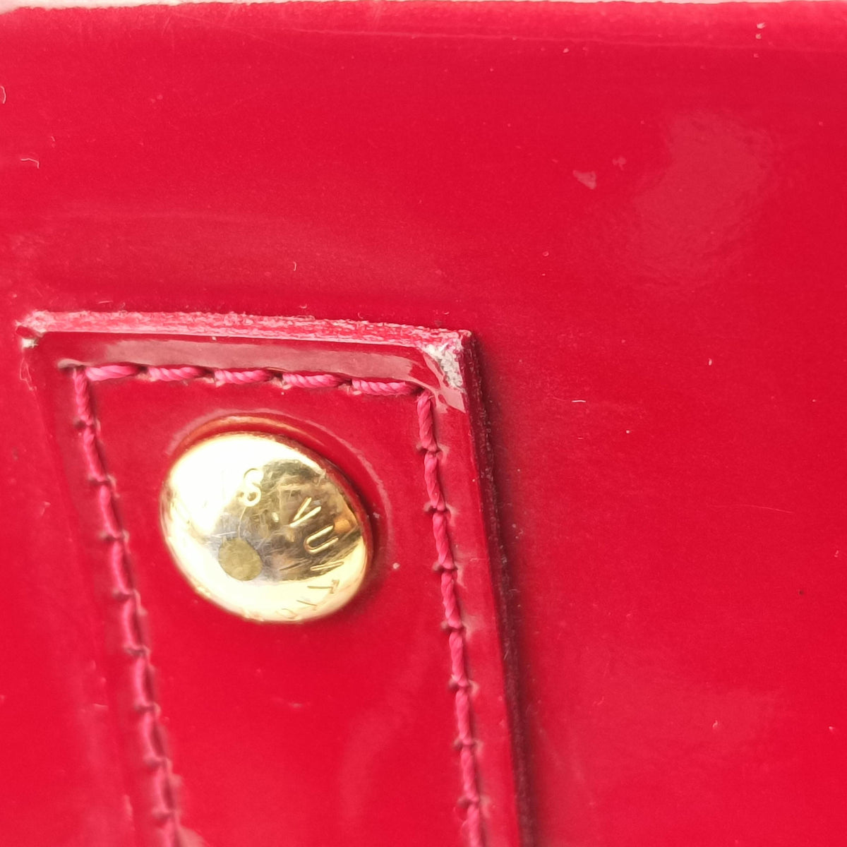 Secondhand Louis Vuitton Alma BB pomme d'amour Vernis M90174 shoulderbag | stylenewstar