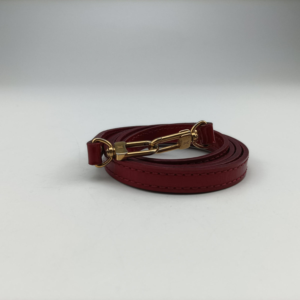 Secondhand Louis Vuitton Alma BB pomme d'amour Vernis M90174 shoulderbag | stylenewstar
