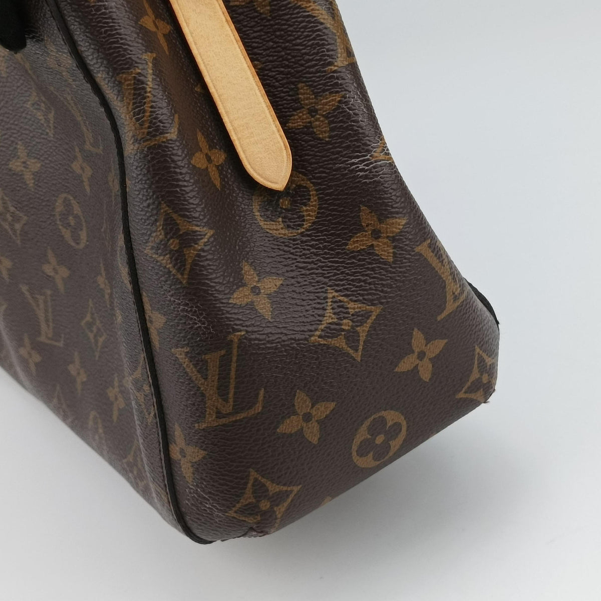 Secondhand Louis Vuitton Montaigne BB brown Monogram Canvas M41055 handbag | stylenewstar