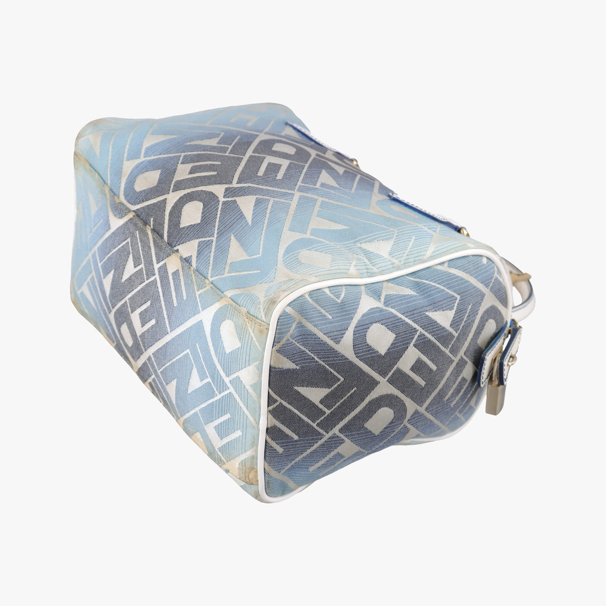 Pre-owned Fendi Forever Gradient Print White×Blue Canvas × Leather 8BL068 handbag | stylenewstar