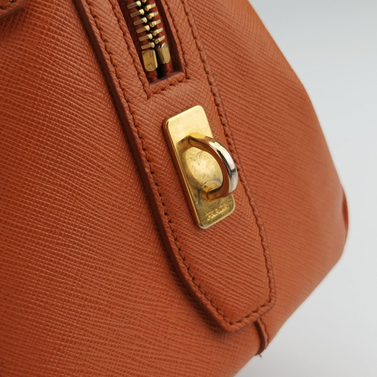 Pre-owned Prada bowling Orange SAFFIANO Leather  shoulderbag | stylenewstar