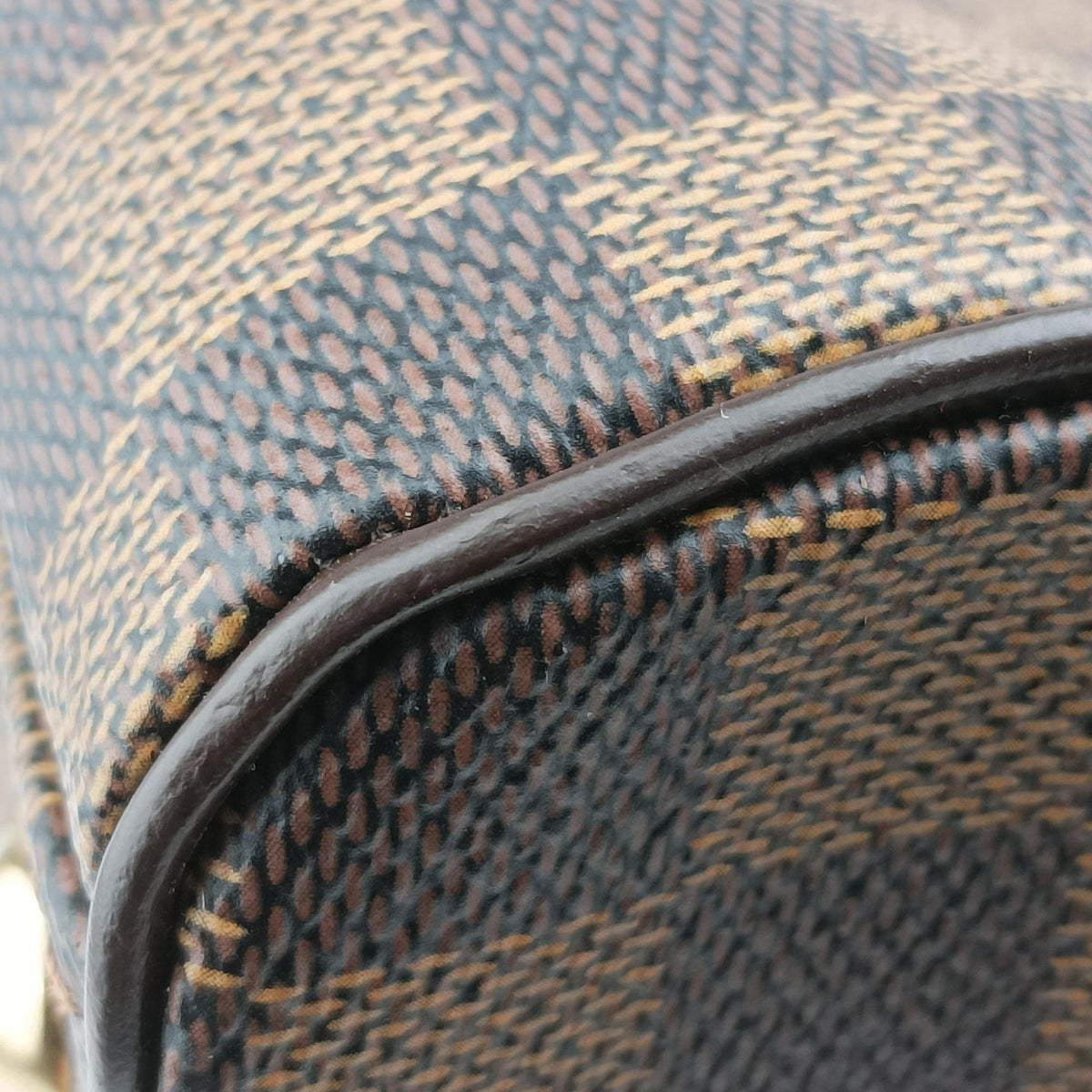 Secondhand Louis Vuitton TREVI PM EBENE Damier Canvas N51997 shoulderbag | stylenewstar