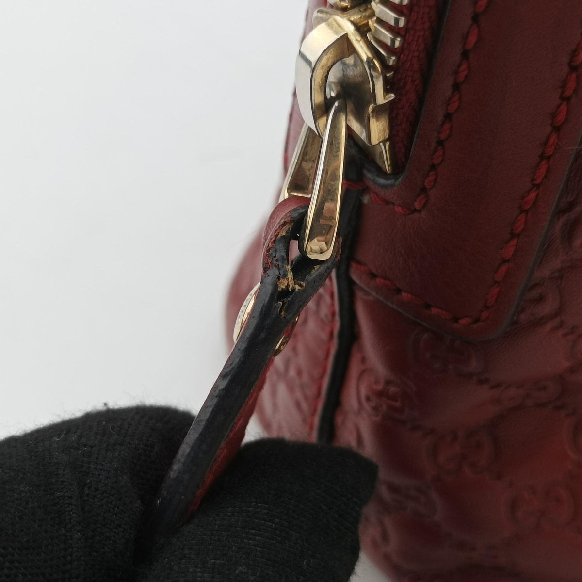 Pre-owned Gucci Microguccissima Red Leather 449654 shoulderbag | stylenewstar