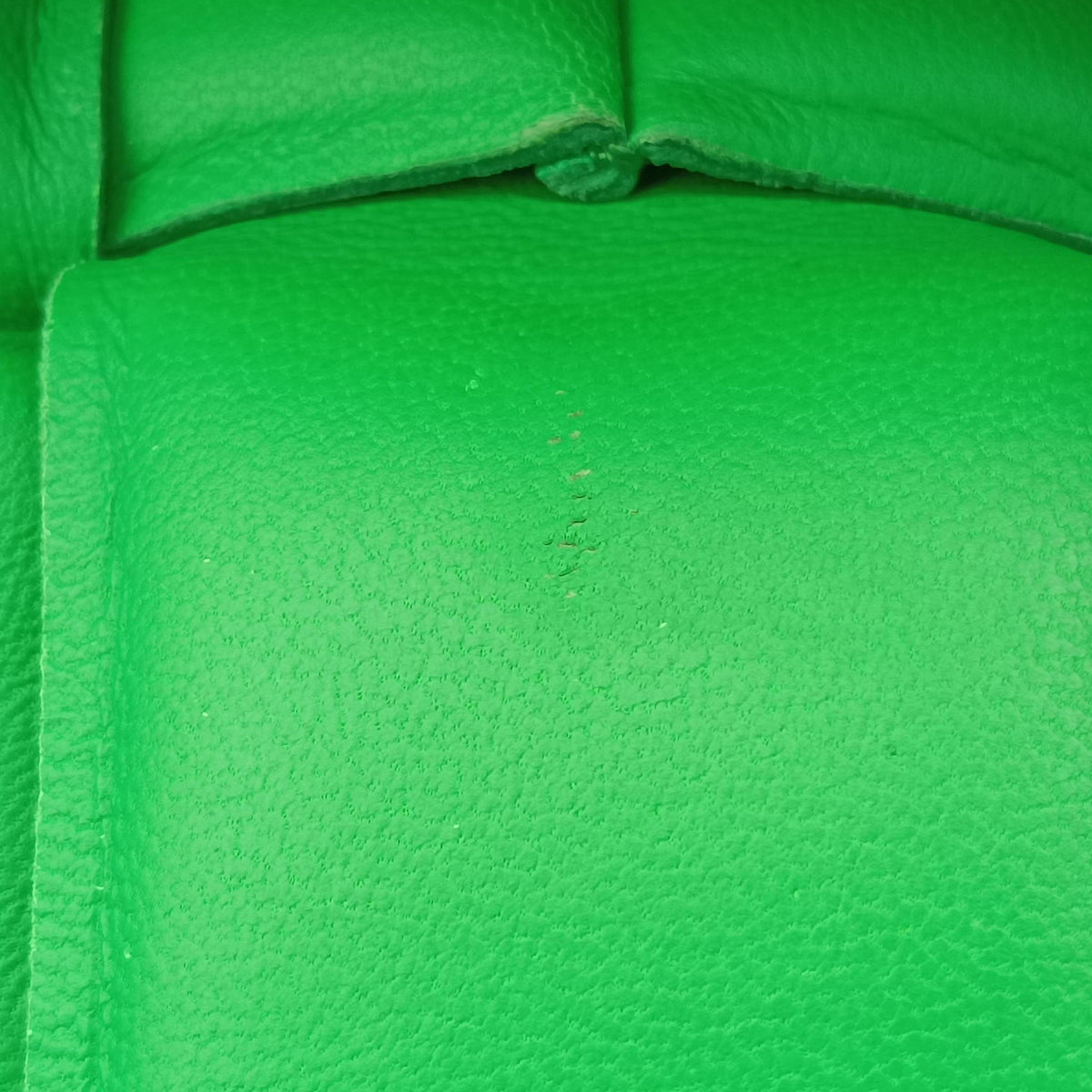 Pre-owned Bottega Veneta Padded Cassette Green lambskin  shoulderbag | stylenewstar