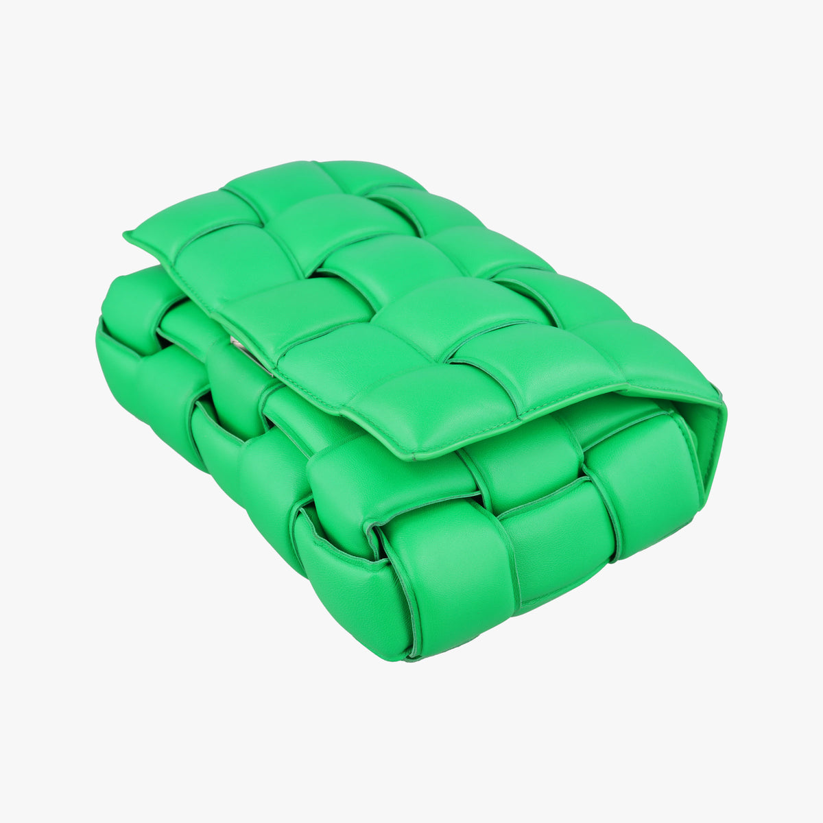 Pre-owned Bottega Veneta Padded Cassette Green lambskin  shoulderbag | stylenewstar