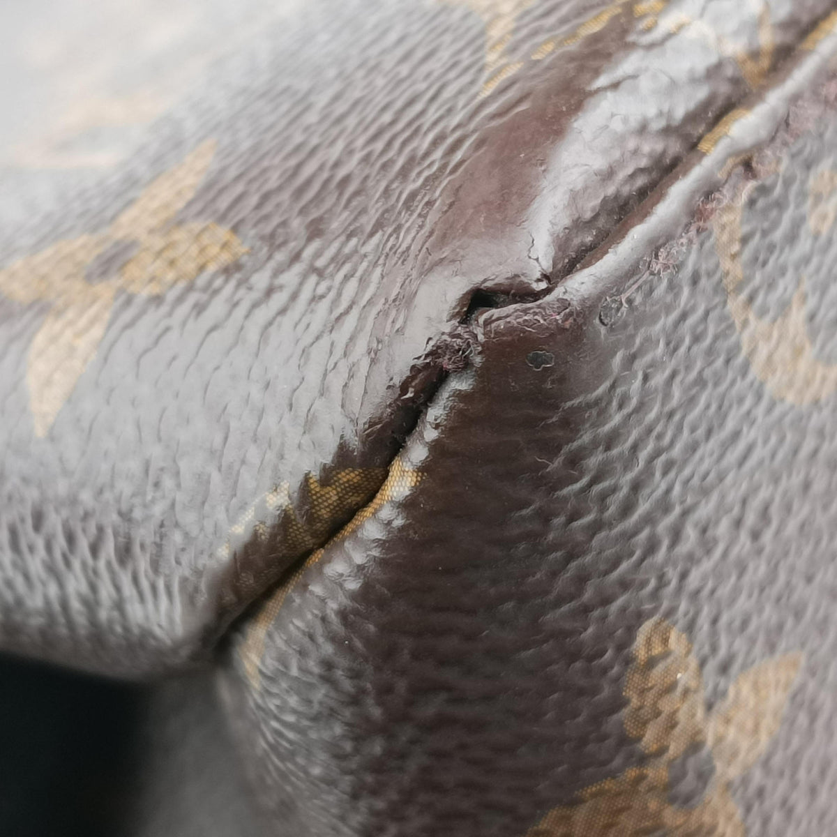 Secondhand Louis Vuitton MARIGNAN brown×LIE DE VIN Monogram Canvas×calf leather M43959 shoulderbag | stylenewstar