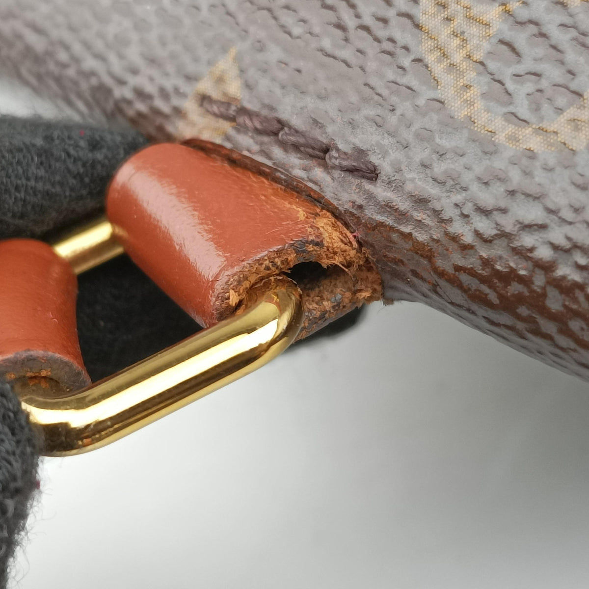 Secondhand Louis Vuitton MARIGNAN brown×LIE DE VIN Monogram Canvas×calf leather M43959 shoulderbag | stylenewstar