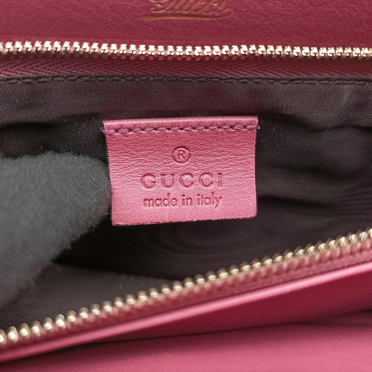 Vintage Gucci Interlocking 1973 Flap Pink Leather 277522 shoulderbag | stylenewstar