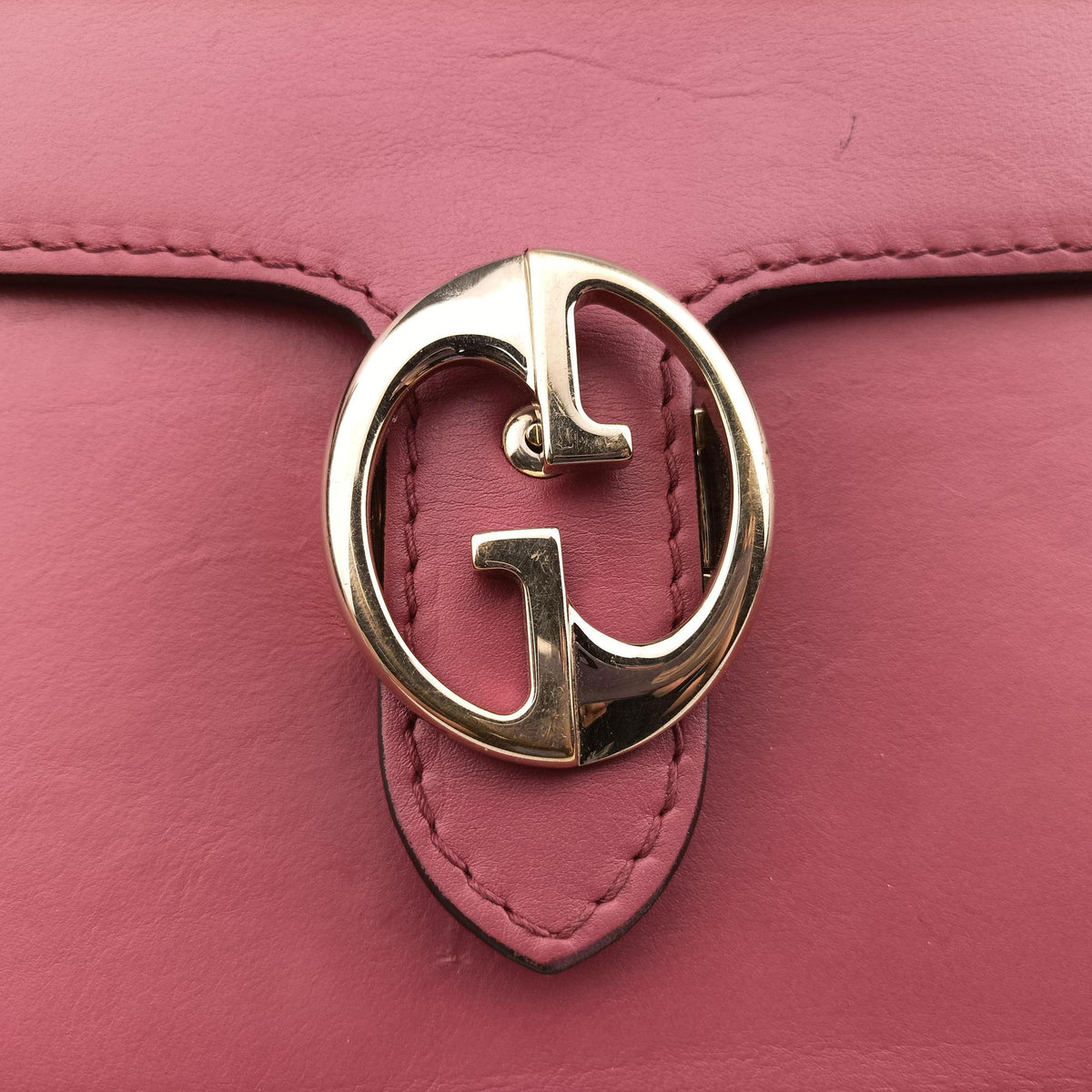 Vintage Gucci Interlocking 1973 Flap Pink Leather 277522 shoulderbag | stylenewstar