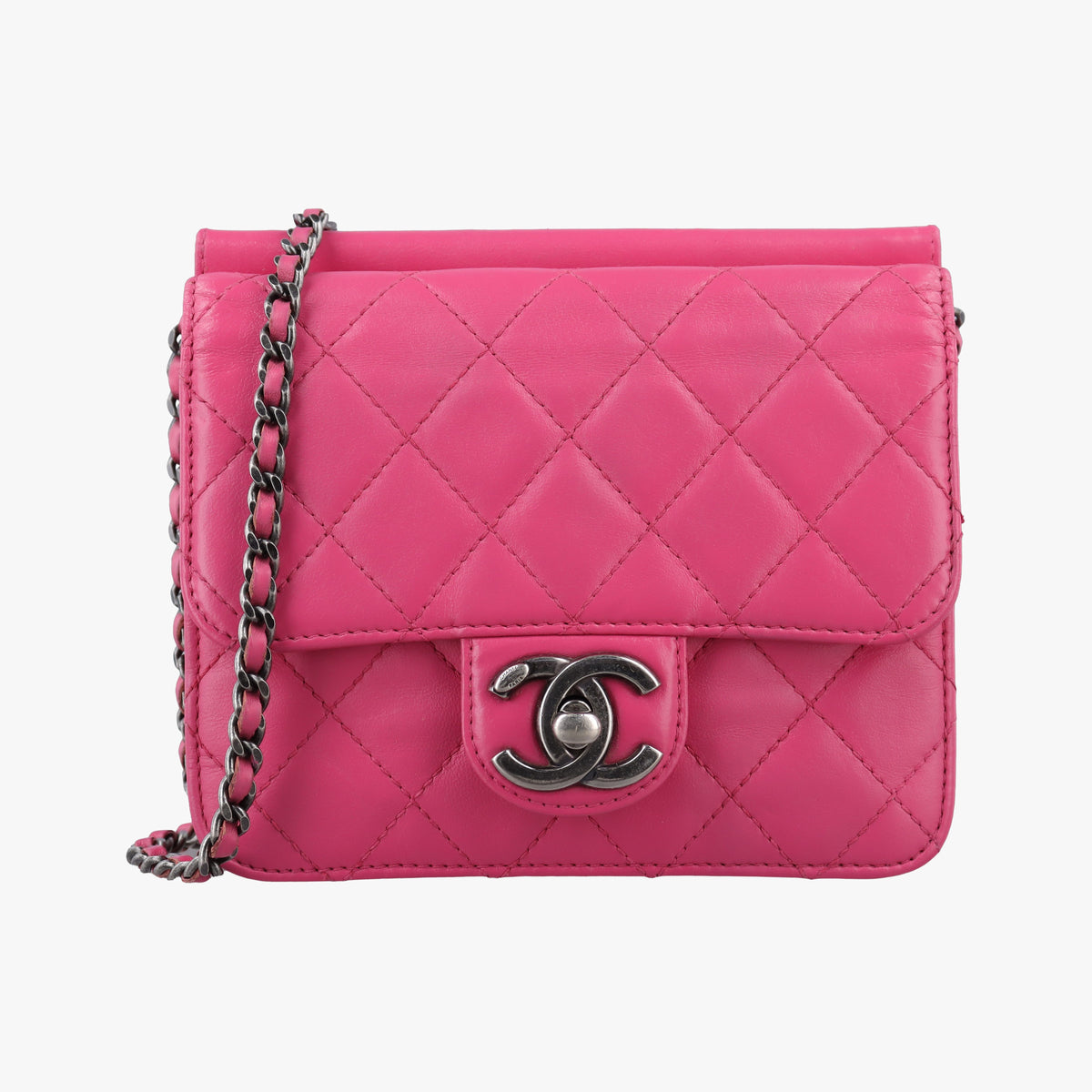 Secondhand Chanel Matelasse Pink Leather  shoulderbag | stylenewstar