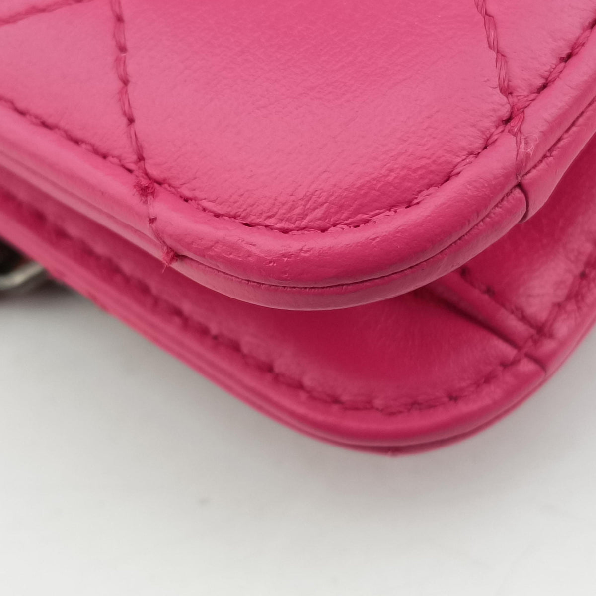 Secondhand Chanel Matelasse Pink Leather  shoulderbag | stylenewstar
