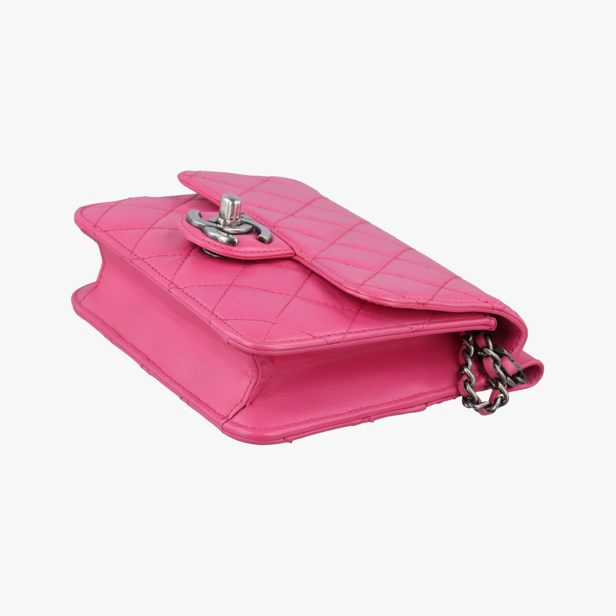 Secondhand Chanel Matelasse Pink Leather  shoulderbag | stylenewstar
