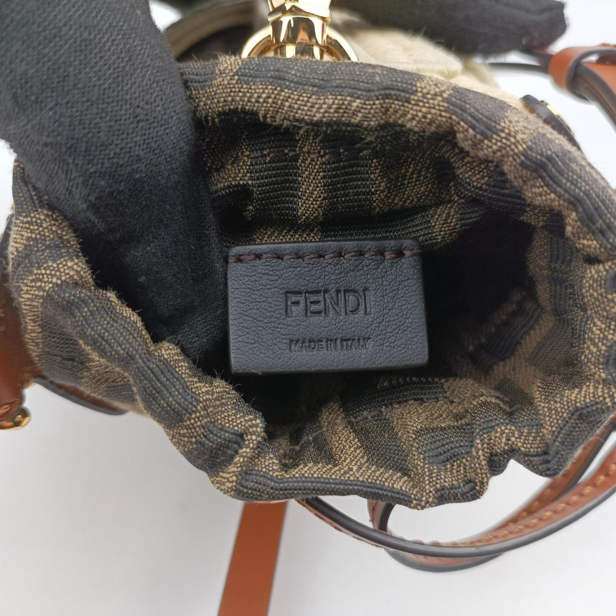 Pre-owned Fendi Nano Step Out IvoryxBrown Straw×Canvas×Leather 7AS189 shoulderbag | stylenewstar