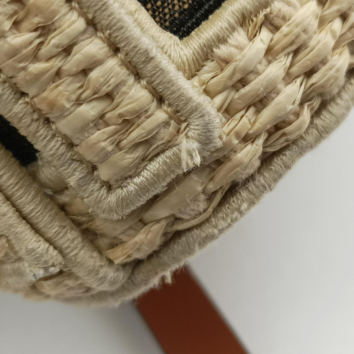 Pre-owned Fendi Nano Step Out IvoryxBrown Straw×Canvas×Leather 7AS189 shoulderbag | stylenewstar