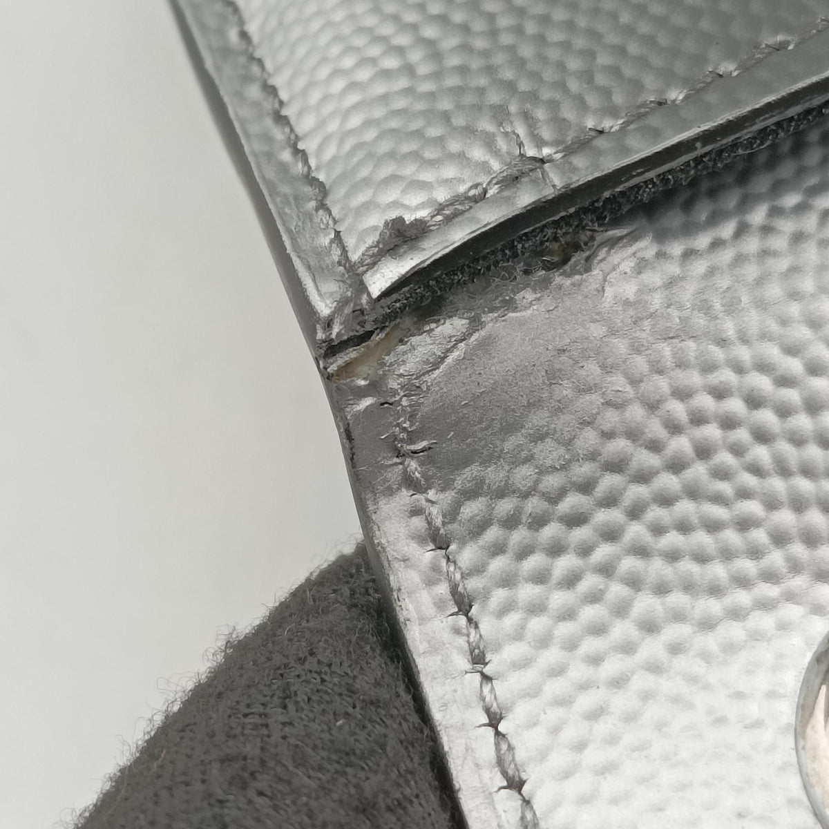 Pre-owned Yves Saint Laurent KATE Silver Leather 364021 shoulderbag | stylenewstar