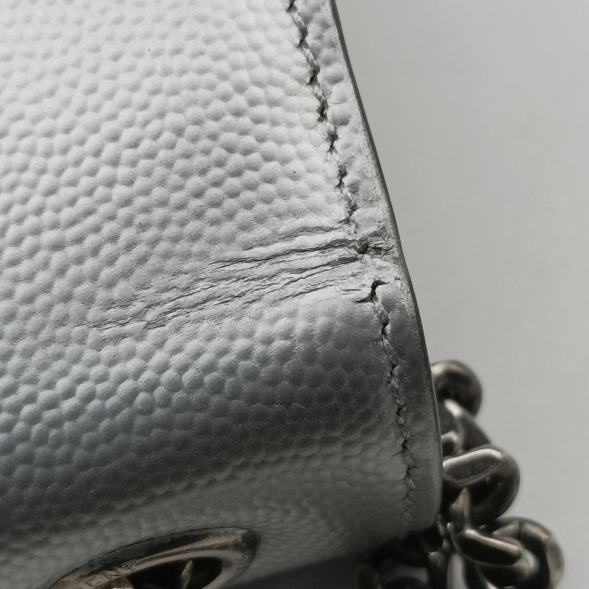Pre-owned Yves Saint Laurent KATE Silver Leather 364021 shoulderbag | stylenewstar
