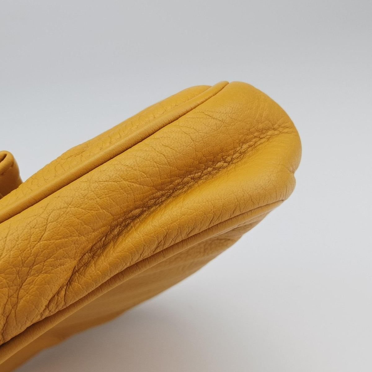 Secondhand Fendi Fendista Pochette Yellow Leather 8M0376 shoulderbag | stylenewstar