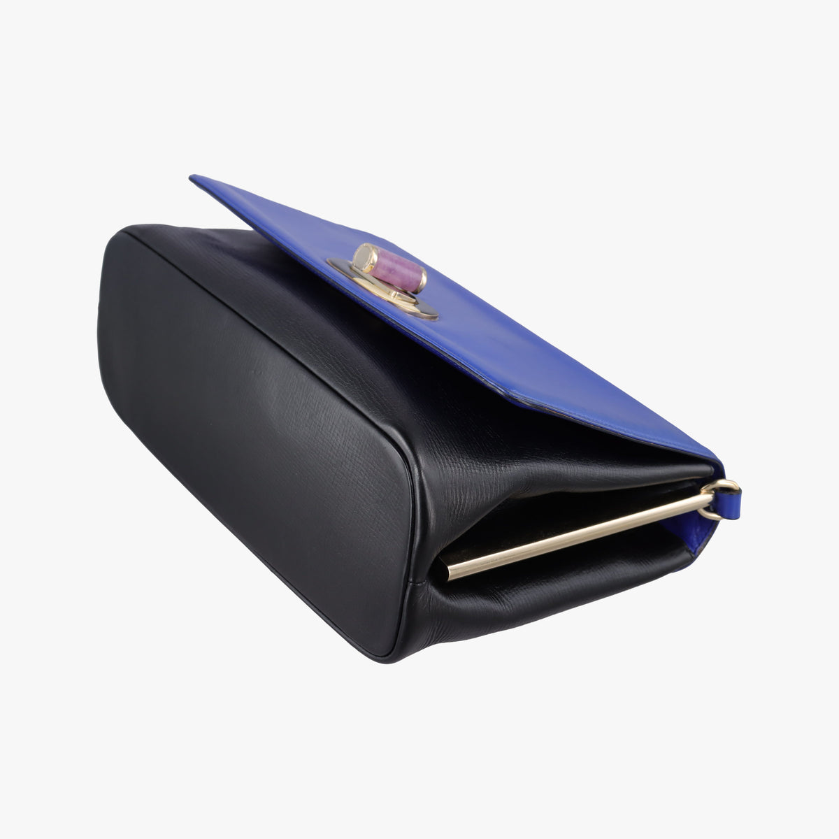 Pre-owned Bvlgari Isabella Rossellini Blue Leather  shoulderbag | stylenewstar