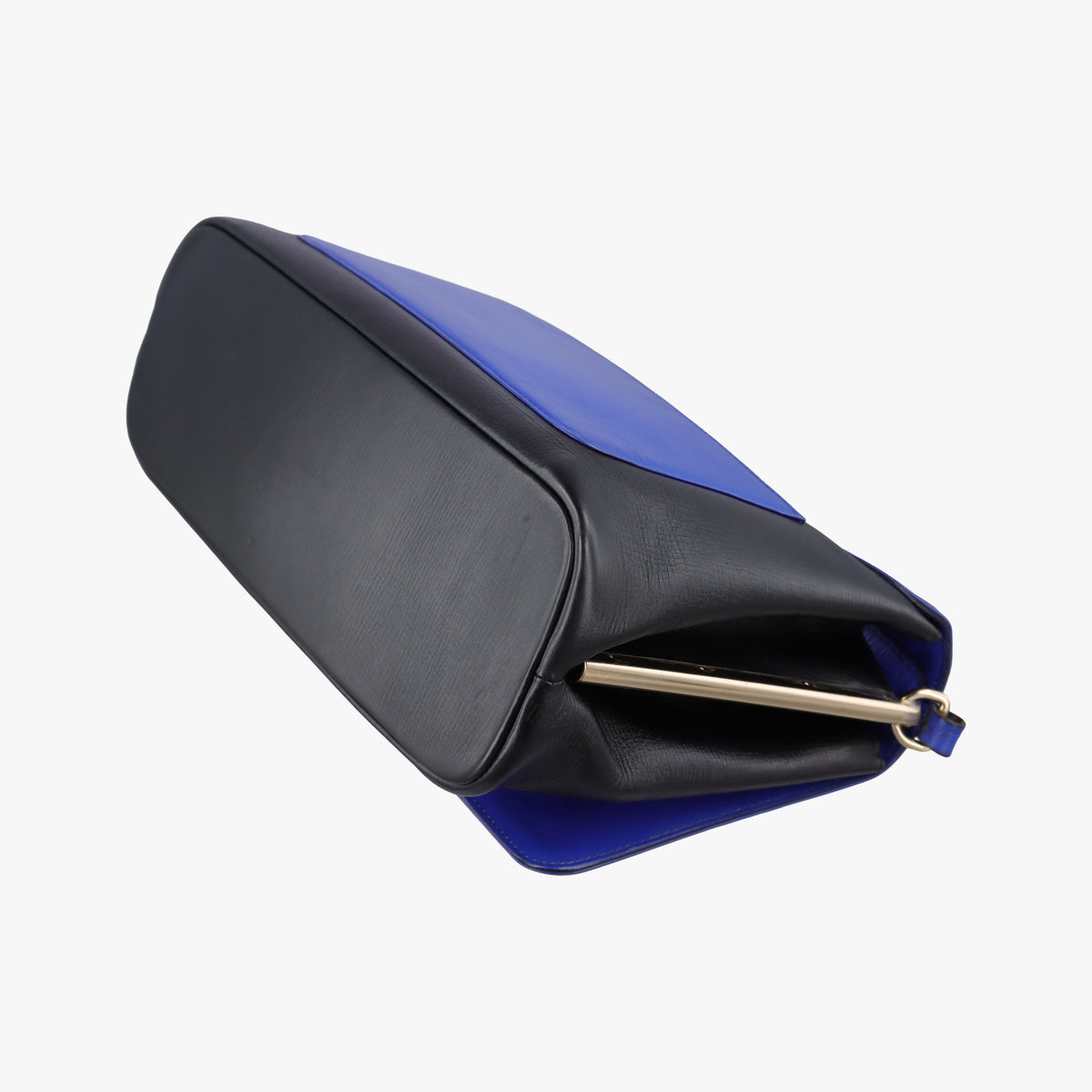 Pre-owned Bvlgari Isabella Rossellini Blue Leather  shoulderbag | stylenewstar