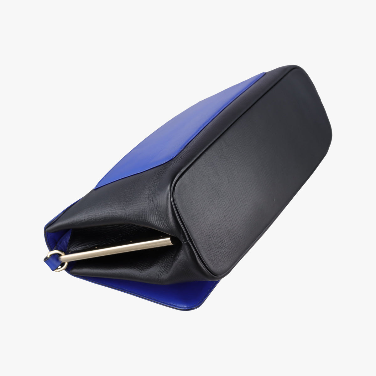 Pre-owned Bvlgari Isabella Rossellini Blue Leather  shoulderbag | stylenewstar