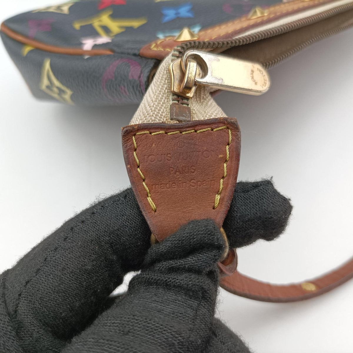 Pre-owned Louis Vuitton Pochette Accessoires Noir Monogram Multicolor M92648 handbag | stylenewstar