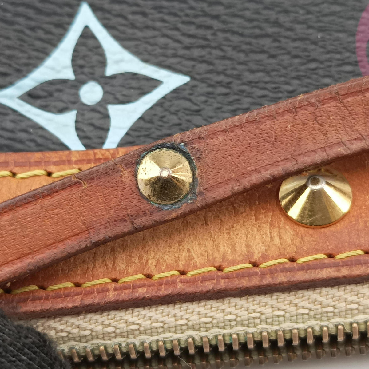 Pre-owned Louis Vuitton Pochette Accessoires Noir Monogram Multicolor M92648 handbag | stylenewstar