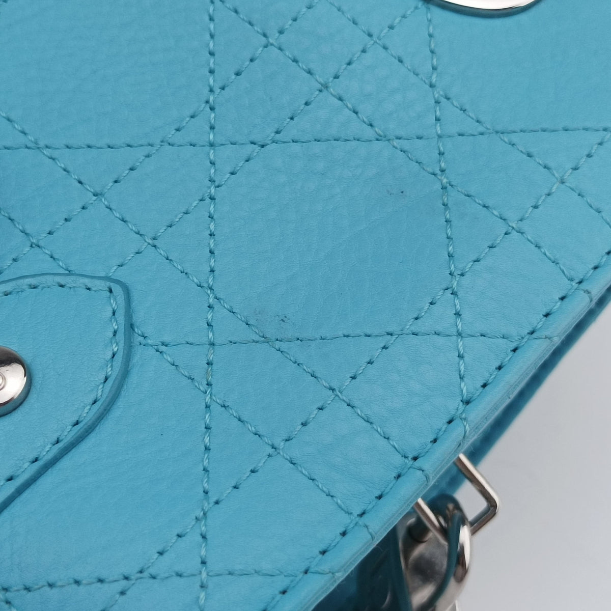 Pre-owned Christian Dior Lady D-Joy Blue leather  shoulderbag | stylenewstar