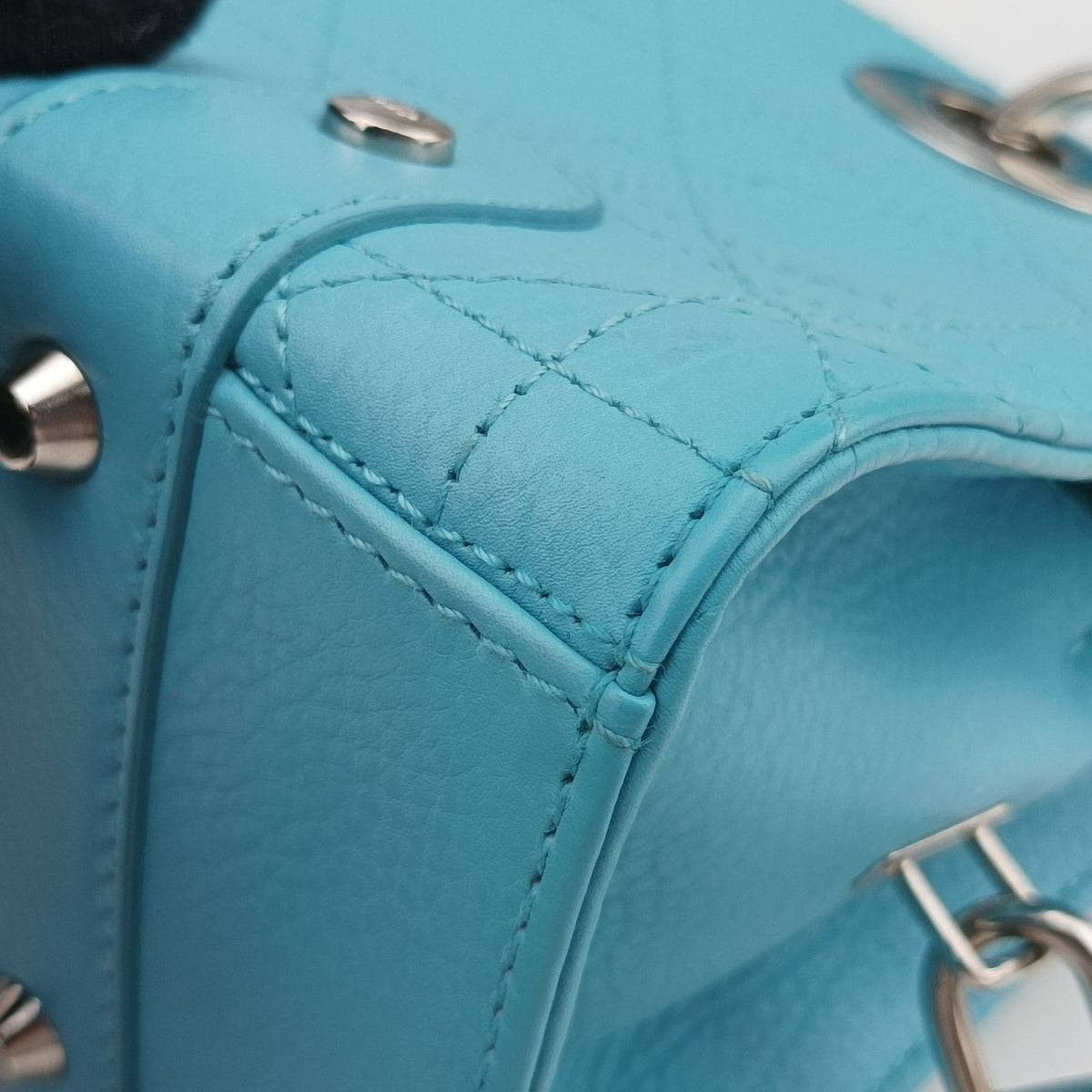 Pre-owned Christian Dior Lady D-Joy Blue leather  shoulderbag | stylenewstar