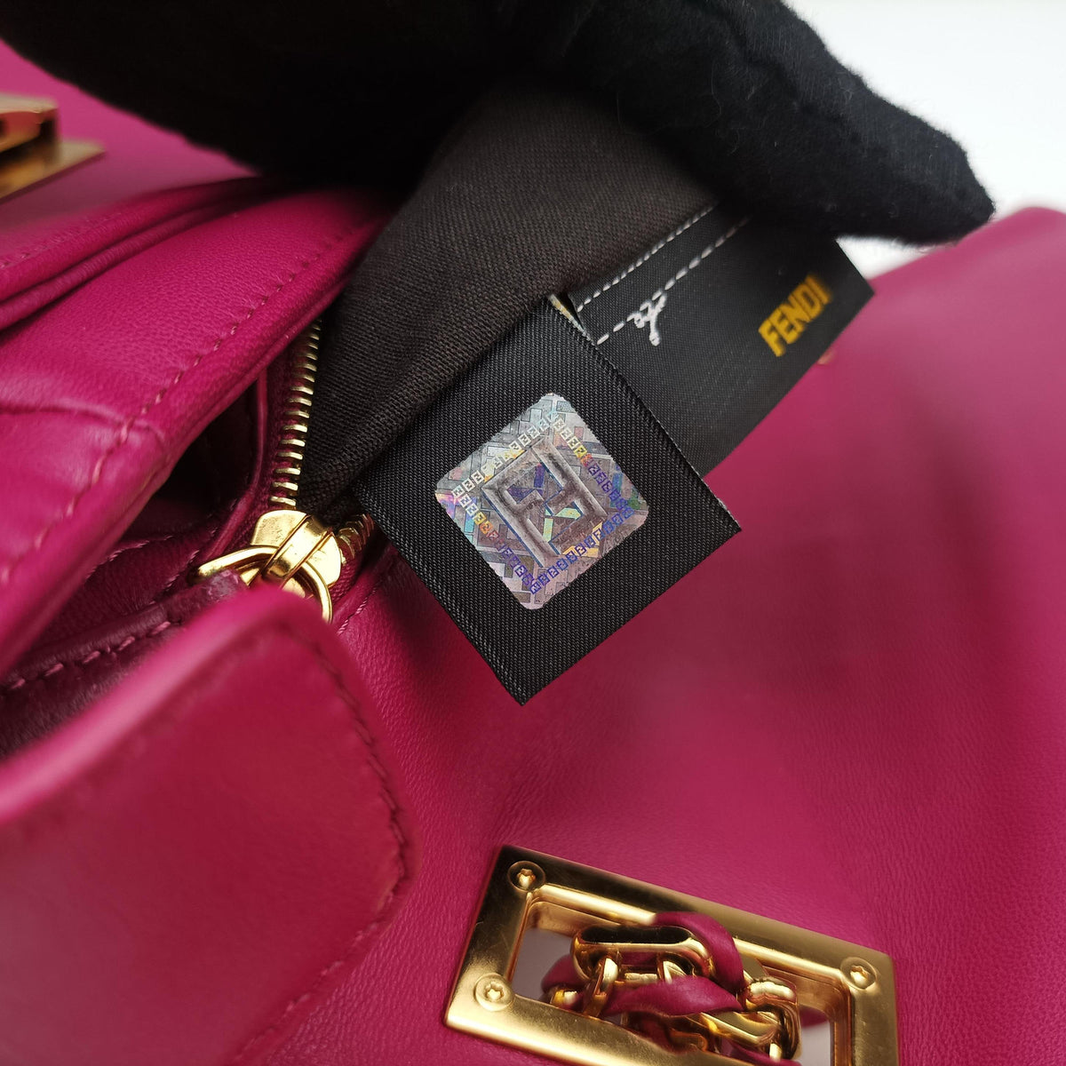 Pre-owned Fendi Be Baguette Rose Leather 8BR677 shoulderbag | stylenewstar