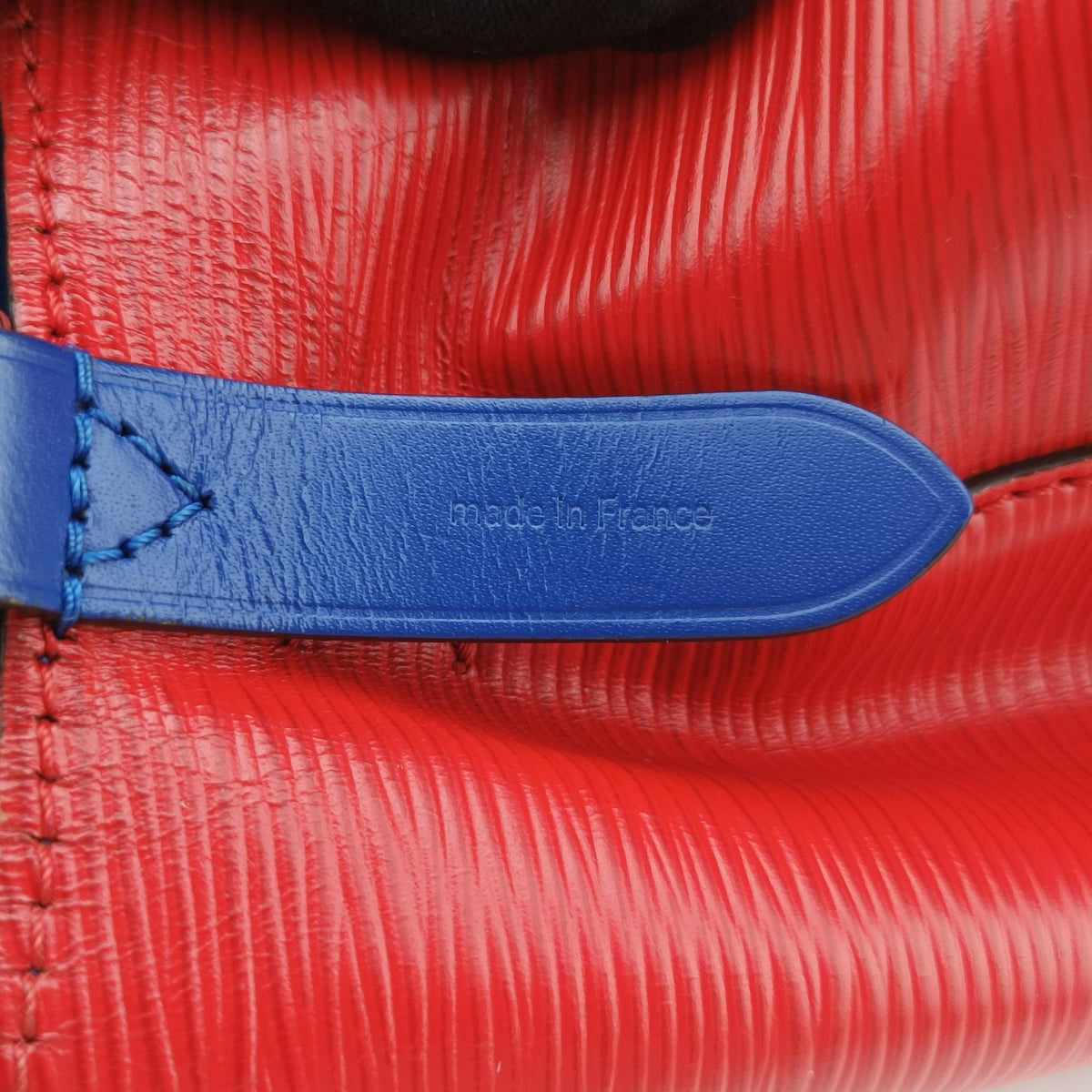 Vintage Louis Vuitton NeoNoe COQUELICOT Epi M54365 shoulderbag | stylenewstar