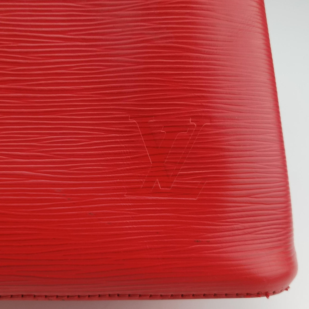 Vintage Louis Vuitton NeoNoe COQUELICOT Epi M54365 shoulderbag | stylenewstar