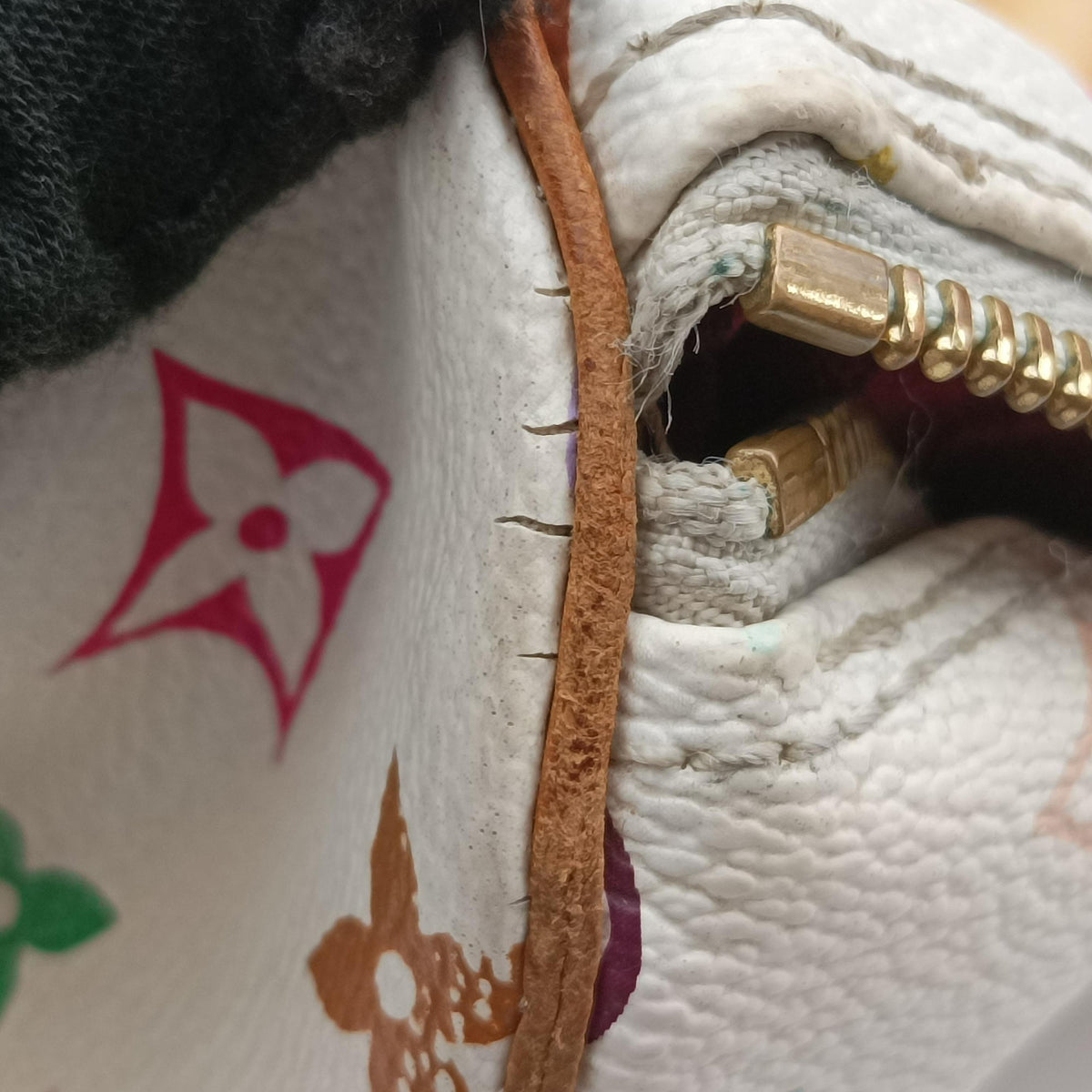 Secondhand Louis Vuitton Speedy 30 white Monogram Multicolor M92643 handbag | stylenewstar
