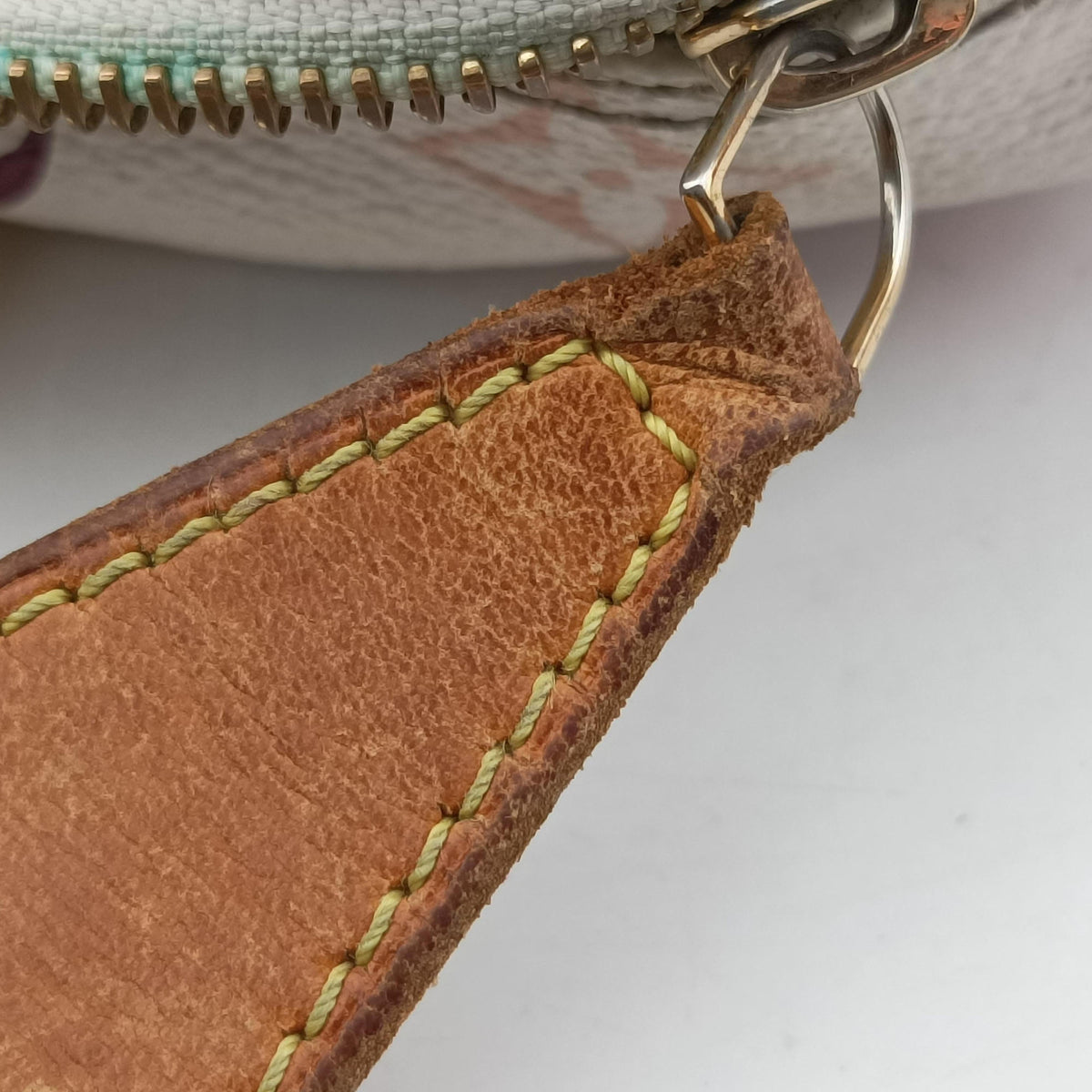 Secondhand Louis Vuitton Speedy 30 white Monogram Multicolor M92643 handbag | stylenewstar
